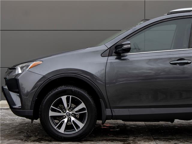 2018 Toyota RAV4 LE (Stk: TR7325) in Windsor - Image 3 of 22