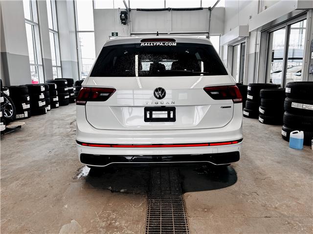 2024 Volkswagen Tiguan Comfortline R-Line Black Edition (Stk: 25169B) in Prince Albert - Image 5 of 12