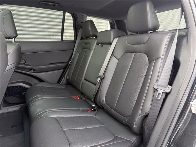 2026 Jeep Cherokee Overland (Stk: 26153) in London - Image 12 of 26