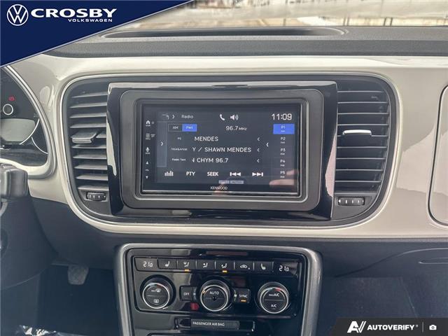 2017 Volkswagen Beetle 1.8 TSI Classic (Stk: 1V3918) in Kitchener - Image 9 of 17 2017 Volkswagen Beetle 1.8 TSI Classic (Stk: 1V3918) in Kitchener - Image 9 of 17