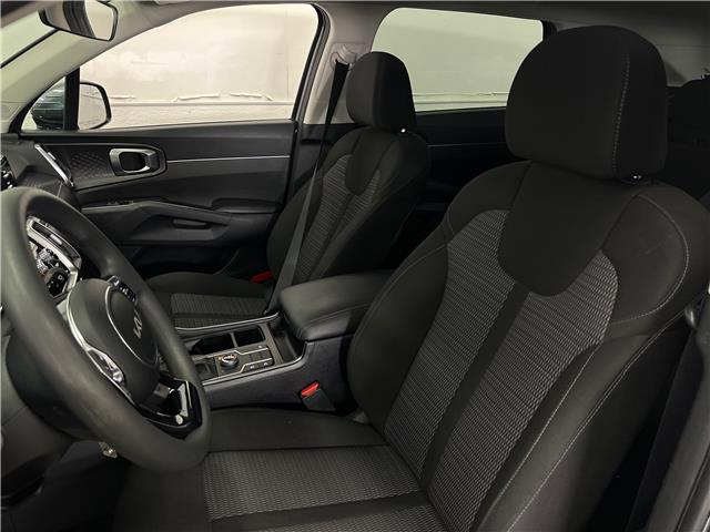 2023 Kia Sorento 2.5L LX+ (Stk: 43470J) in Belleville - Image 14 of 27