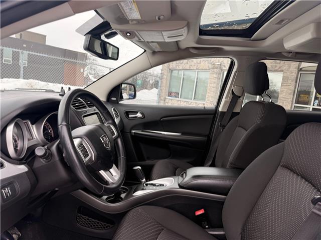 2015 Dodge Journey SXT in Sarnia - Image 11 of 25
