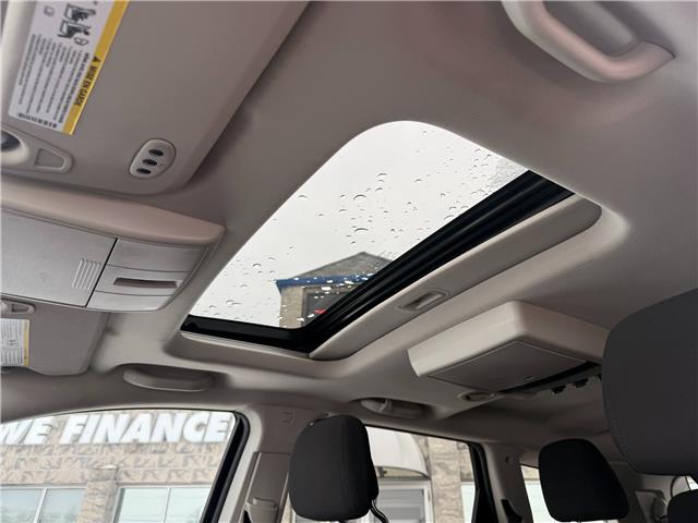 2015 Dodge Journey SXT in Sarnia - Image 12 of 25
