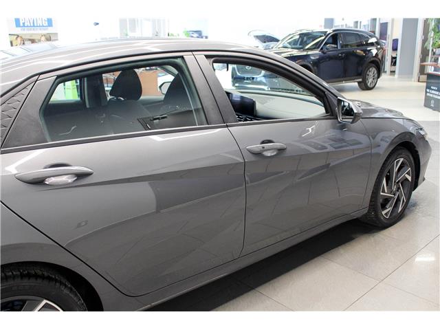 2024 Hyundai Elantra Preferred (Stk: U7595A) in North Bay - Image 5 of 20 2024 Hyundai Elantra Preferred (Stk: U7595A) in North Bay - Image 5 of 20