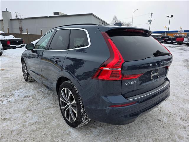 2022 Volvo XC60 B6 Momentum in Kemptville - Image 15 of 17
