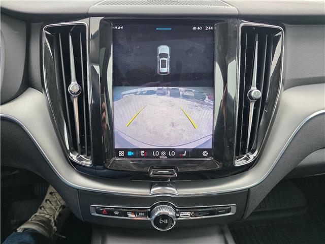 2022 Volvo XC60 B6 Momentum in Kemptville - Image 8 of 17