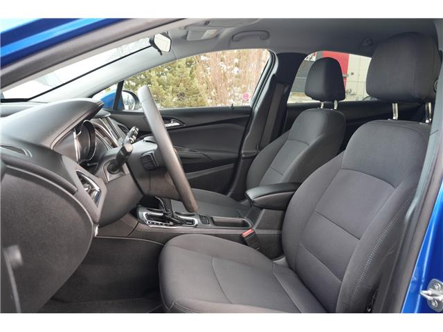 2019 Chevrolet Cruze DIESEL (Stk: 46757U) in Red Deer - Image 10 of 18