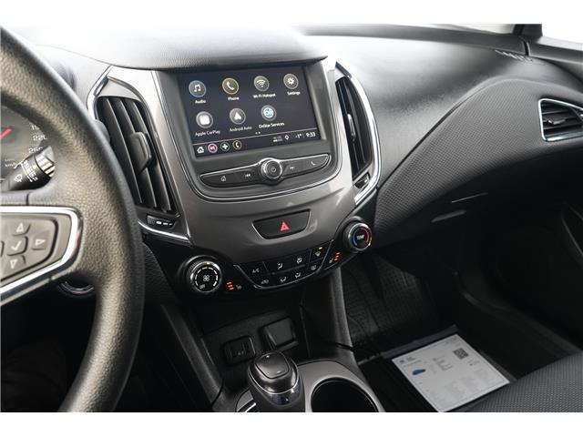 2019 Chevrolet Cruze DIESEL (Stk: 46757U) in Red Deer - Image 15 of 18