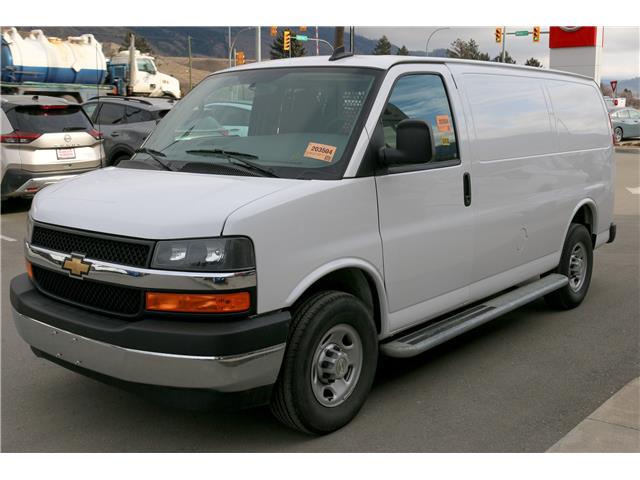 2024 Chevrolet Express 2500 Work Van (Stk: UT2228) in Kamloops - Image 1 of 21