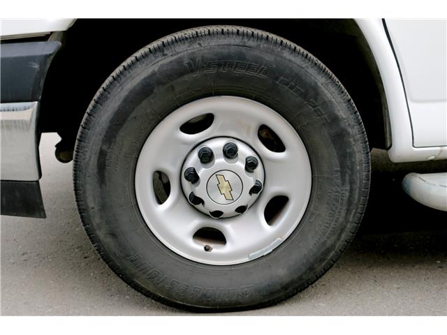 2024 Chevrolet Express 2500 Work Van (Stk: UT2228) in Kamloops - Image 13 of 21