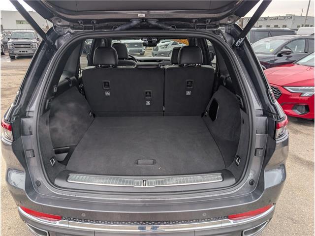 2024 Jeep Grand Cherokee Overland (Stk: 19436) in Calgary - Image 5 of 28