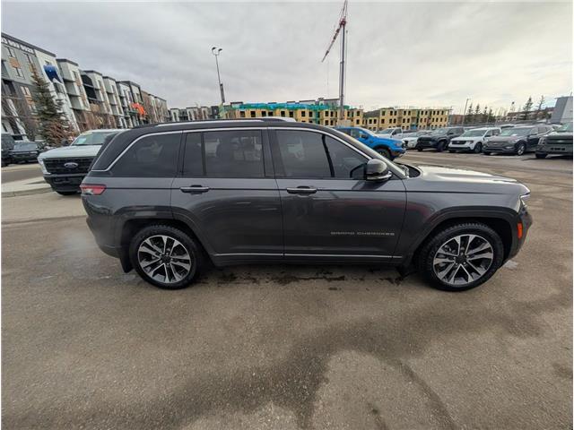 2024 Jeep Grand Cherokee Overland (Stk: 19436) in Calgary - Image 7 of 28