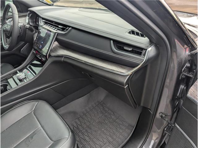 2024 Jeep Grand Cherokee Overland (Stk: 19436) in Calgary - Image 11 of 28