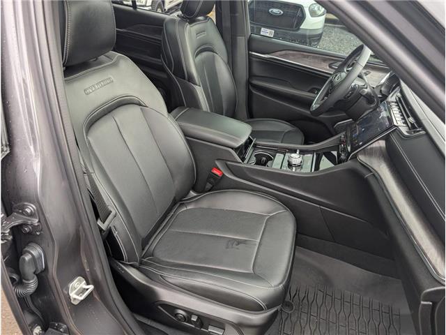 2024 Jeep Grand Cherokee Overland (Stk: 19436) in Calgary - Image 12 of 28