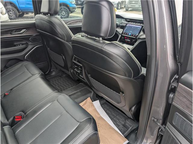 2024 Jeep Grand Cherokee Overland (Stk: 19436) in Calgary - Image 14 of 28
