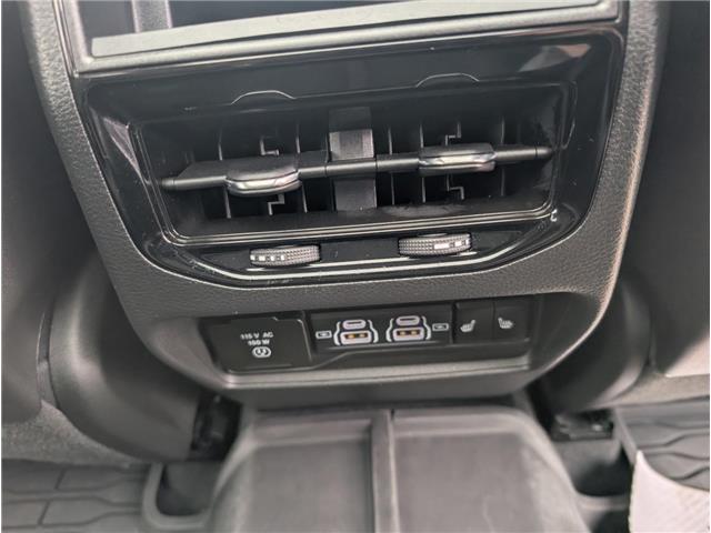 2024 Jeep Grand Cherokee Overland (Stk: 19436) in Calgary - Image 16 of 28
