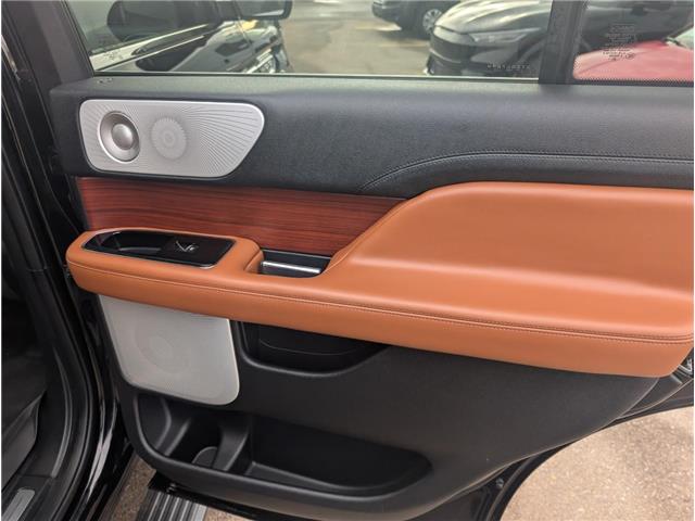 2020 Lincoln Navigator Reserve (Stk: S-2245A) in Calgary - Image 13 of 29