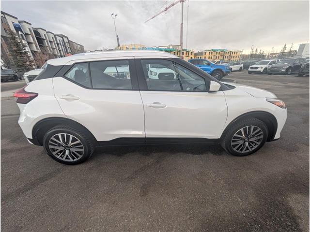 2021 Nissan Kicks SV (Stk: 19432) in Calgary - Image 7 of 25
