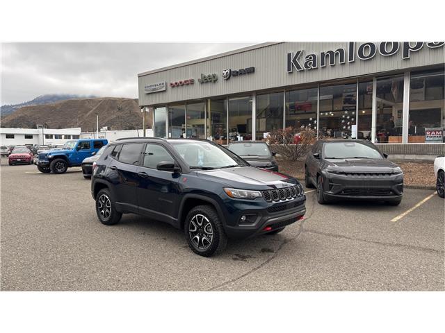 2026 Jeep Compass Trailhawk (Stk: TT072) in Kamloops - Image 1 of 25