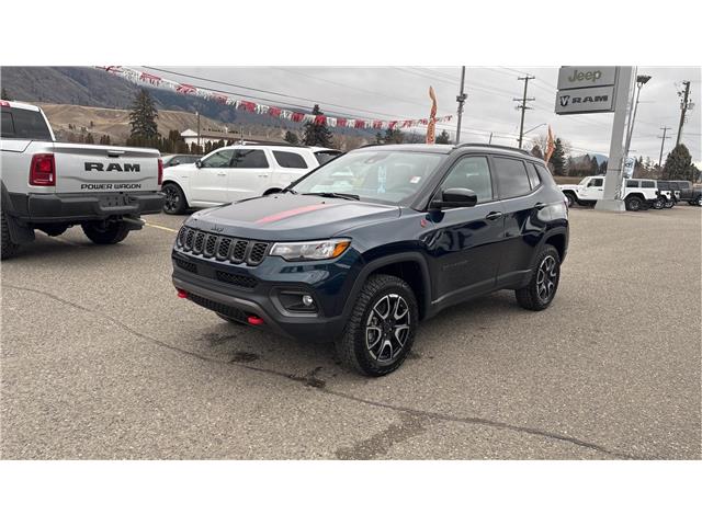 2026 Jeep Compass Trailhawk (Stk: TT072) in Kamloops - Image 3 of 25