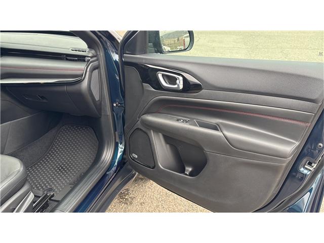 2026 Jeep Compass Trailhawk (Stk: TT072) in Kamloops - Image 11 of 25