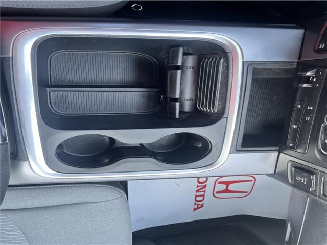 2021 RAM 1500 Classic SLT (Stk: 260006B) in Ottawa - Image 11 of 21