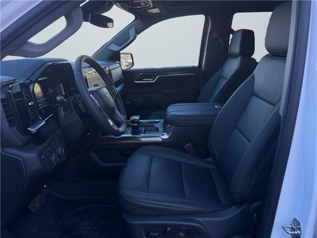 2026 Chevrolet Silverado 1500 RST (Stk: 370632) in Brooks - Image 8 of 14