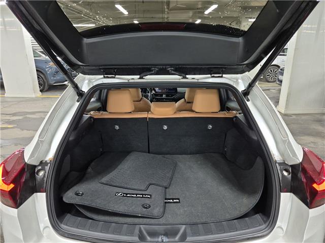 2025 Lexus UX 300h Base (Stk: 10U6411) in Markham - Image 32 of 35 2025 Lexus UX 300h Base (Stk: 10U6411) in Markham - Image 32 of 35