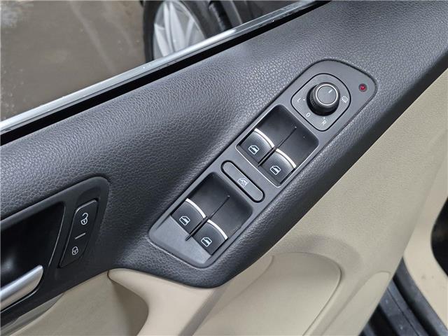 2017 Volkswagen Tiguan Comfortline (Stk: 10U6413) in Markham - Image 13 of 33