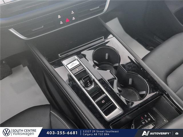 2025 Volkswagen Atlas Cross Sport 2.0 TSI Highline (Stk: ST-284A) in Calgary - Image 16 of 23 2025 Volkswagen Atlas Cross Sport 2.0 TSI Highline (Stk: ST-284A) in Calgary - Image 16 of 23