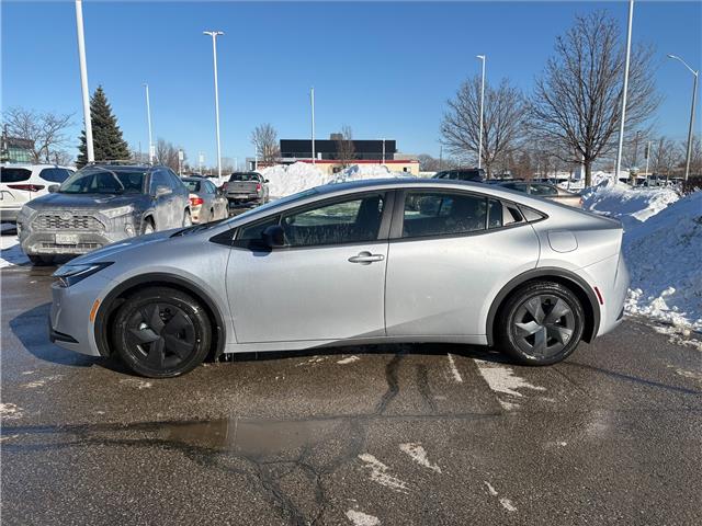 2026 Toyota Prius Plug-In Hybrid SE (Stk: 26132) in Bowmanville - Image 3 of 7