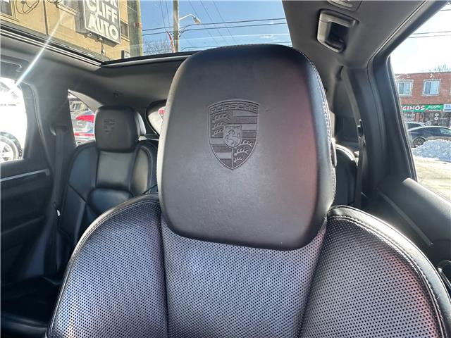 2018 Porsche Cayenne Platinum Edition (Stk: PA05344) in Scarborough - Image 11 of 25