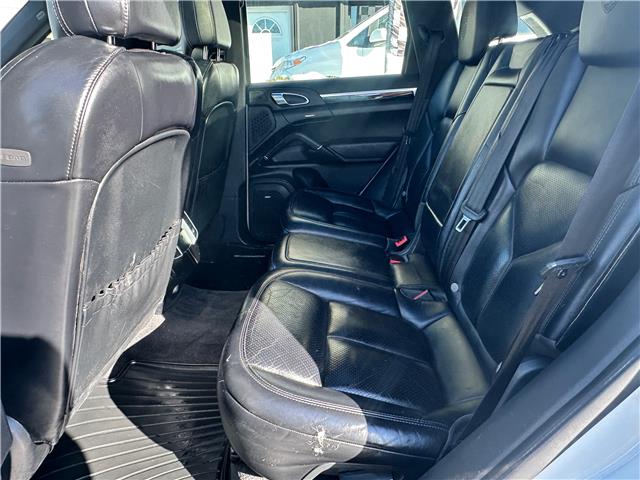 2018 Porsche Cayenne Platinum Edition (Stk: PA05344) in Scarborough - Image 12 of 25