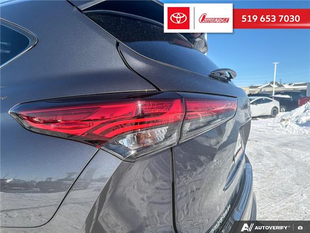 2022 Toyota Highlander Limited (Stk: 2601181) in Cambridge - Image 11 of 25
