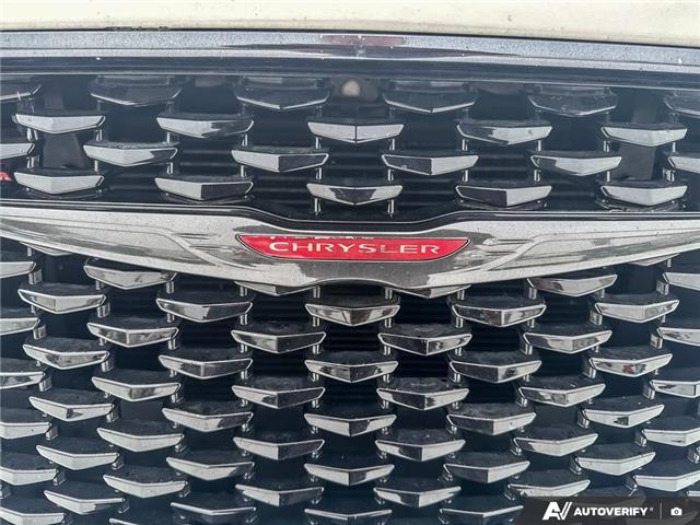 2022 Chrysler 300 S (Stk: 933) in Kitchener - Image 9 of 24