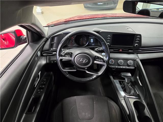 2021 Hyundai Elantra Preferred (Stk: 19DR42690A) in Winnipeg - Image 12 of 22