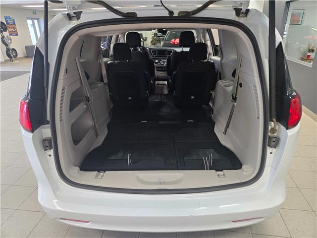 2024 Chrysler Grand Caravan SXT (Stk: 24CG07270) in Winnipeg - Image 10 of 25