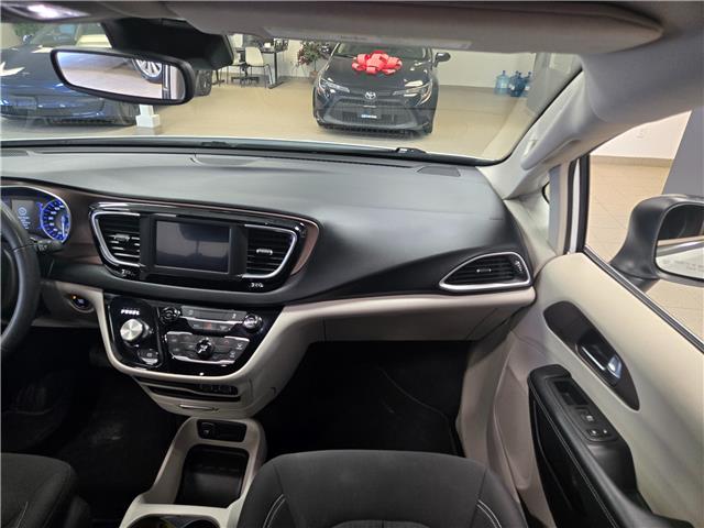 2024 Chrysler Grand Caravan SXT (Stk: 24CG07270) in Winnipeg - Image 17 of 25