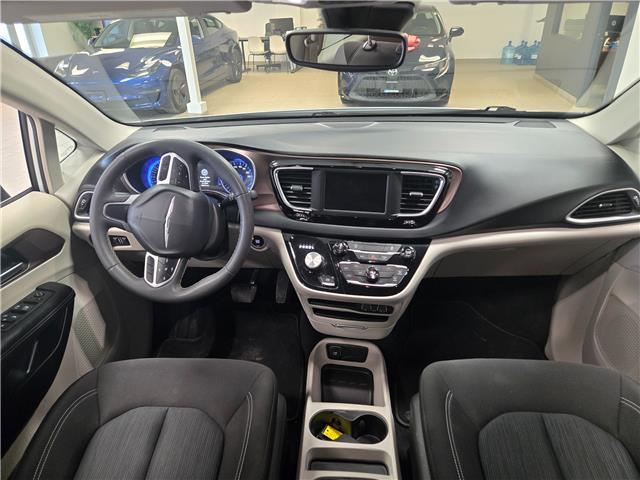 2024 Chrysler Grand Caravan SXT (Stk: 24CG07270) in Winnipeg - Image 18 of 25