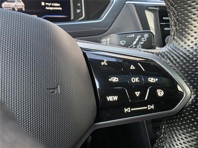 2022 Volkswagen Tiguan Comfortline R-Line Black Edition (Stk: T5408A) in Orleans - Image 16 of 17