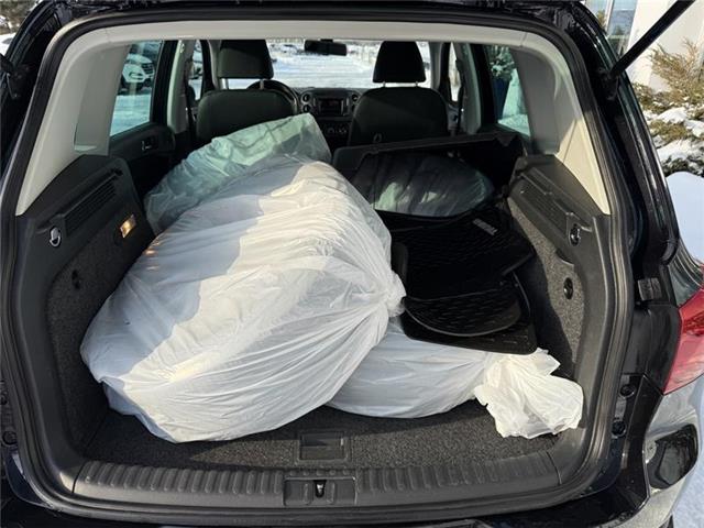2017 Volkswagen Tiguan Wolfsburg Edition (Stk: T5422A) in Orleans - Image 11 of 16