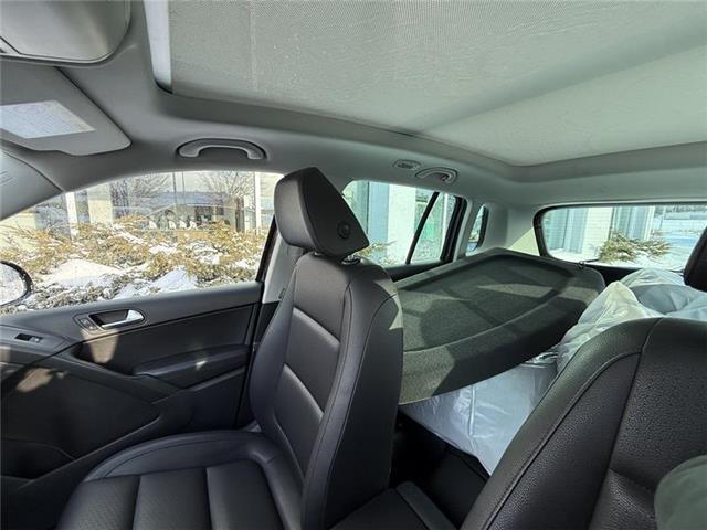 2017 Volkswagen Tiguan Wolfsburg Edition (Stk: T5422A) in Orleans - Image 15 of 16