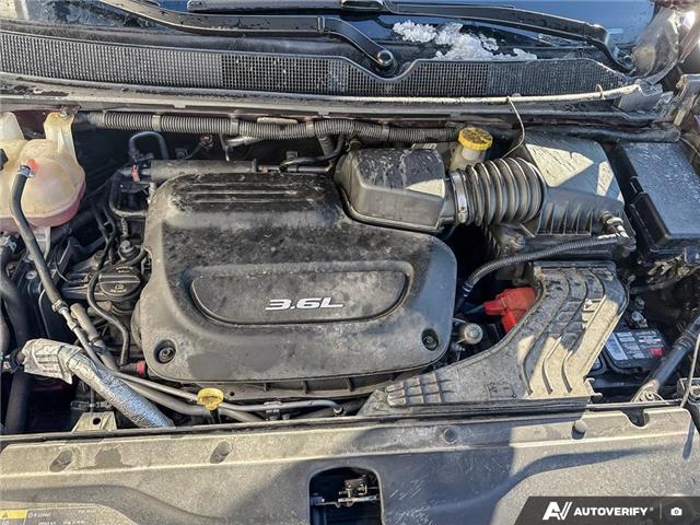 2018 Chrysler Pacifica Touring-L (Stk: TT8293) in Sarnia - Image 10 of 25