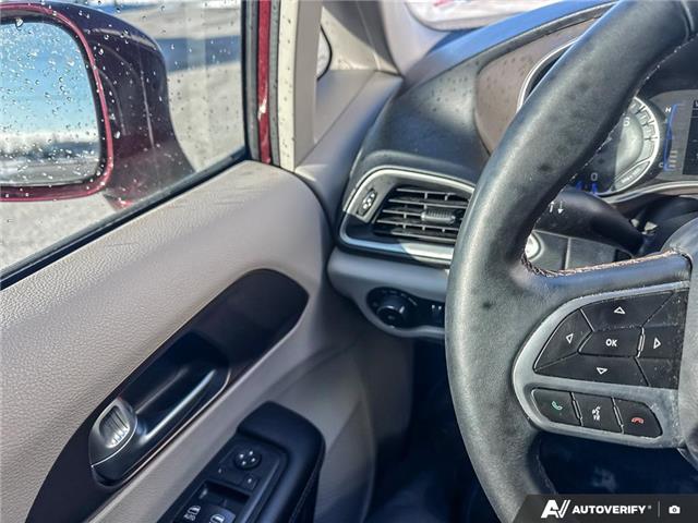 2018 Chrysler Pacifica Touring-L (Stk: TT8293) in Sarnia - Image 17 of 25
