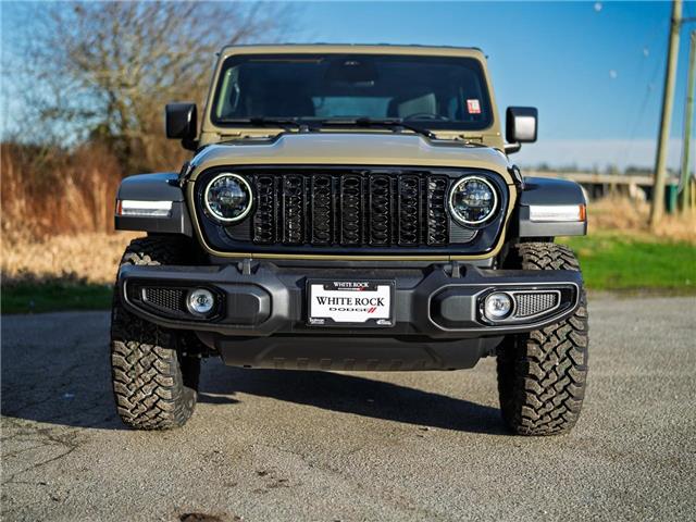 2026 Jeep Wrangler Sport (Stk: T224303) in Surrey - Image 2 of 28