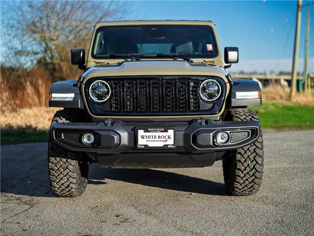 2026 Jeep Wrangler Sport (Stk: T227320) in Surrey - Image 2 of 27