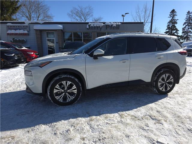 2023 Nissan Rogue SV Moonroof (Stk: 01164P) in New Hamburg - Image 1 of 18