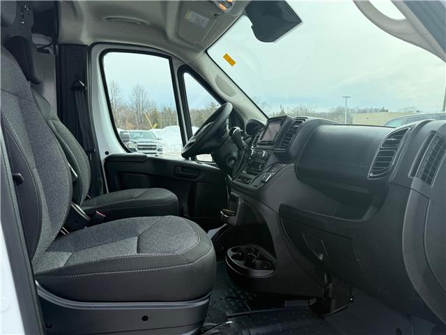 2025 RAM ProMaster 1500 Low Roof (Stk: W9361) in Uxbridge - Image 16 of 19