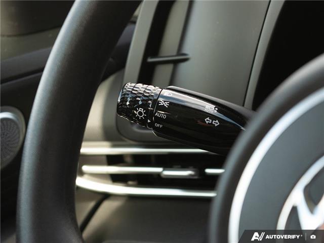 2023 Hyundai Elantra ESSENTIAL (Stk: 107055) in London - Image 17 of 27