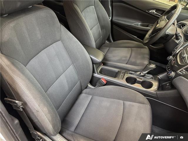 2018 Chevrolet Cruze LT Auto (Stk: 165015) in London - Image 22 of 26